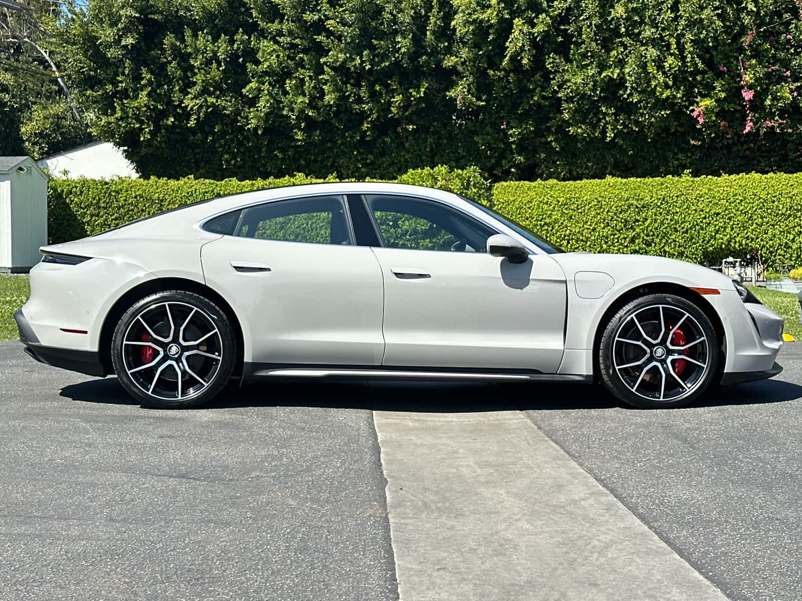 Thumbnail: 2024 Porsche Taycan - 9