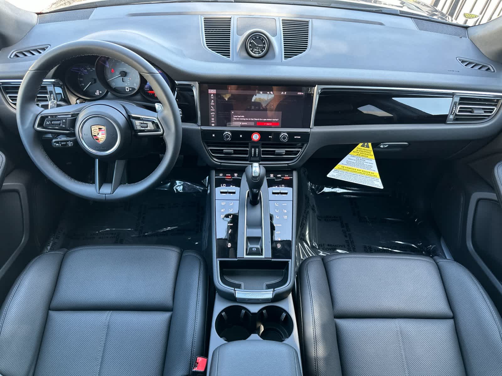 Thumbnail: 2026 Porsche Macan - 6
