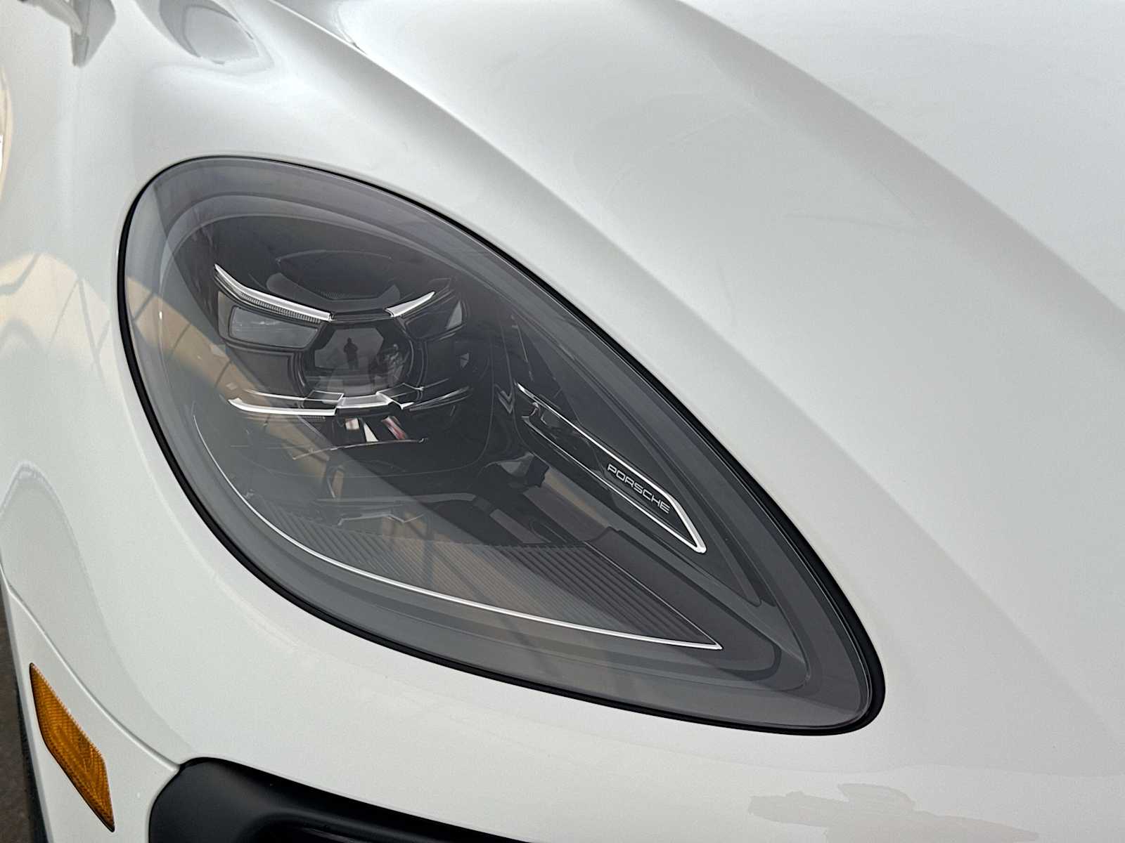 Thumbnail: 2026 Porsche Macan - 28