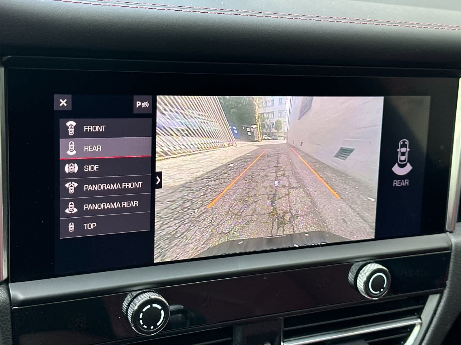 Thumbnail: 2025 Porsche Macan - 23