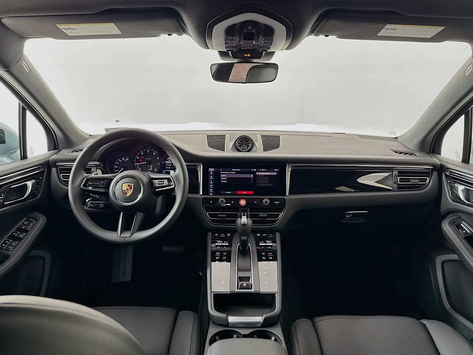 Thumbnail: 2026 Porsche Macan - 27