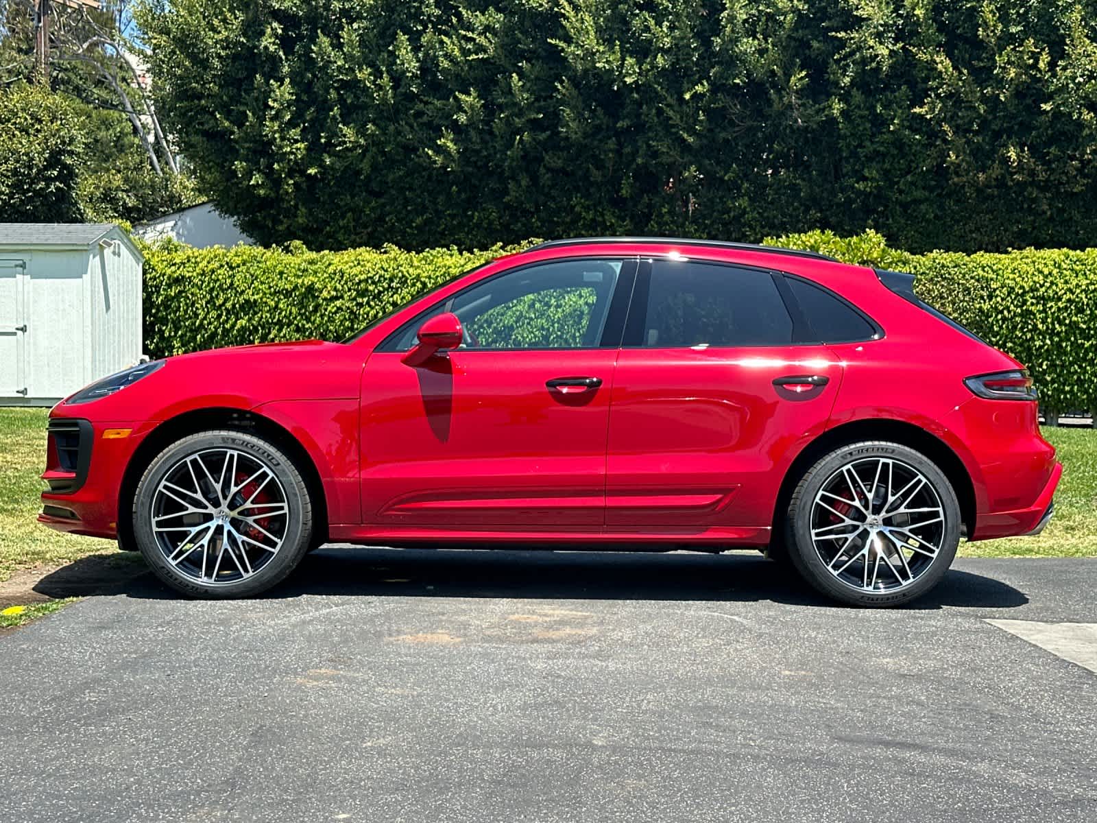 Thumbnail: 2026 Porsche Macan - 2