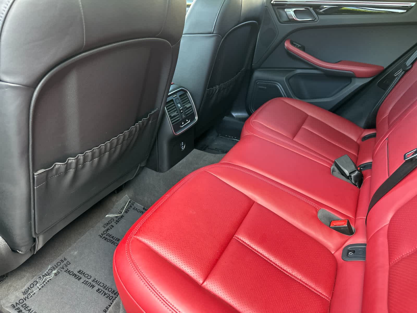 Thumbnail: 2025 Porsche Macan - 13