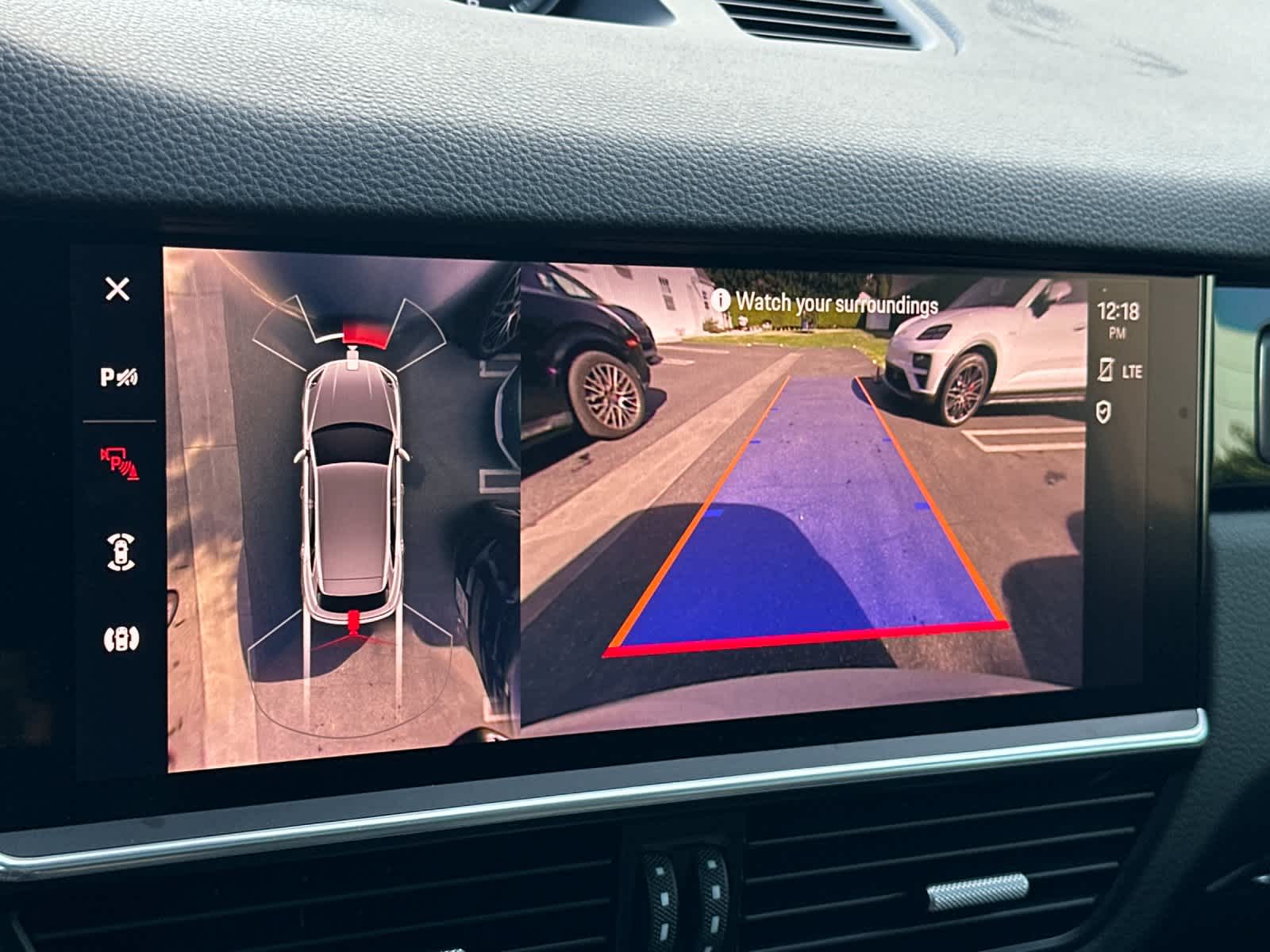 Thumbnail: 2022 Porsche Cayenne - 23