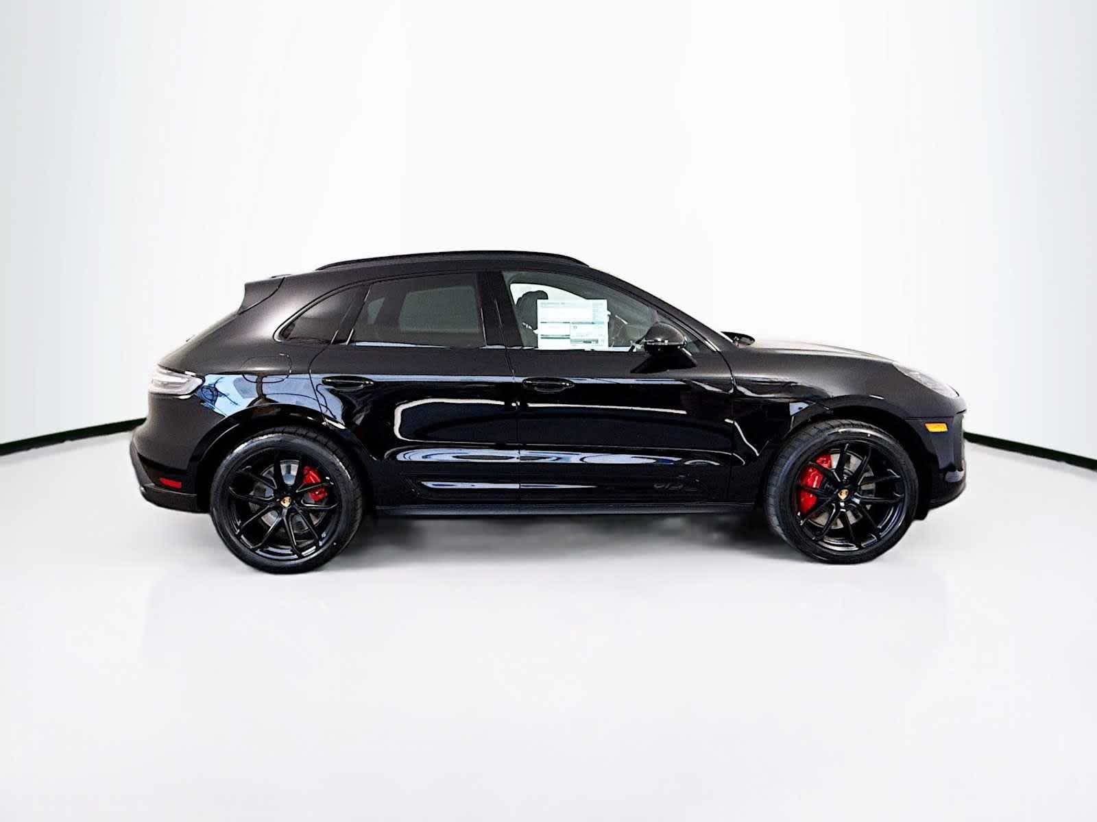 Thumbnail: 2025 Porsche Macan - 8
