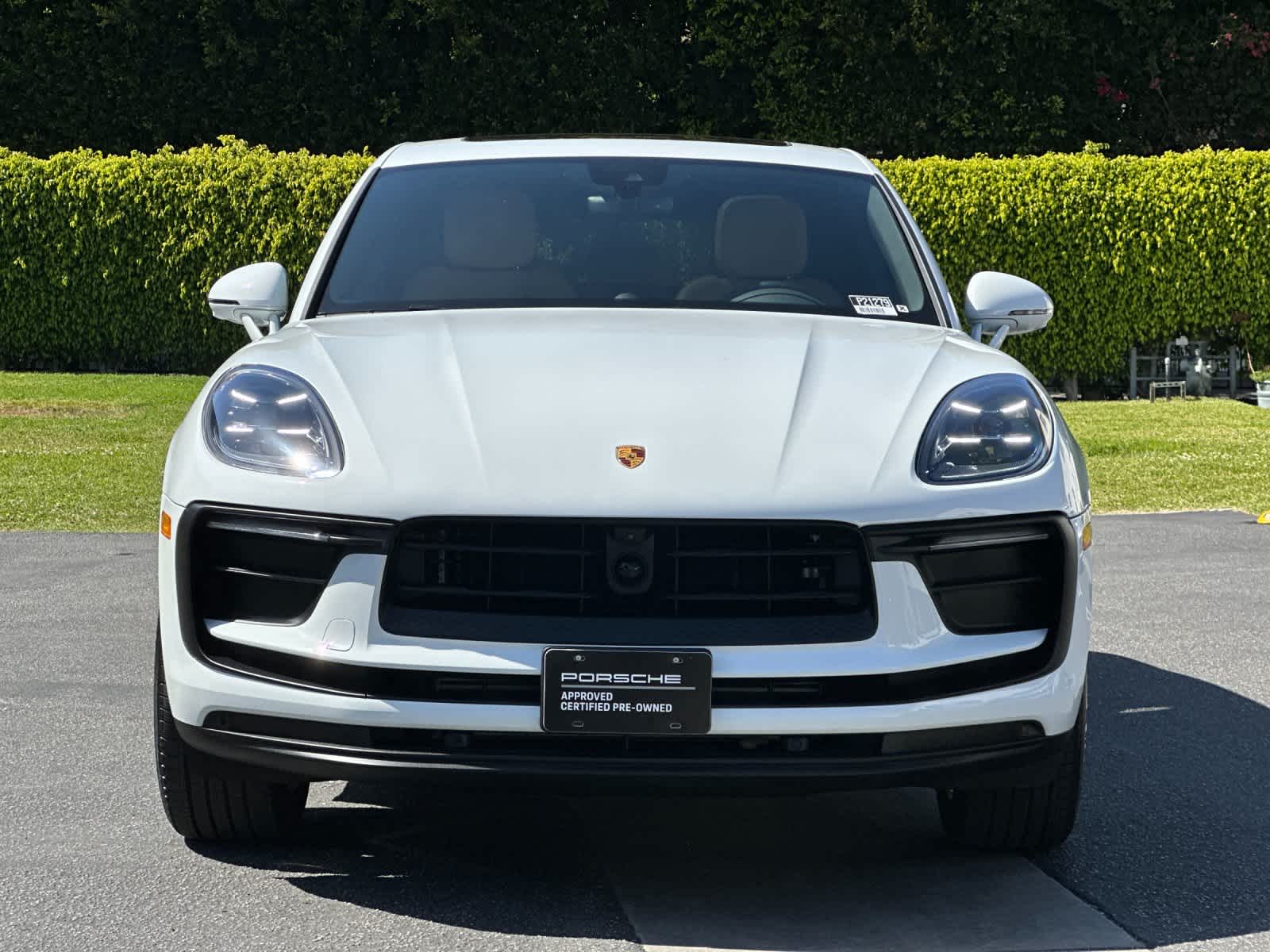 Thumbnail: 2025 Porsche Macan - 10