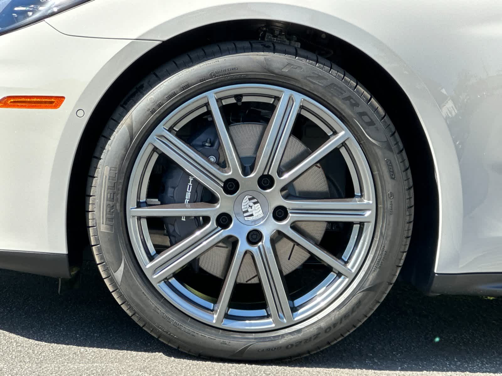 Thumbnail: 2026 Porsche Panamera - 31