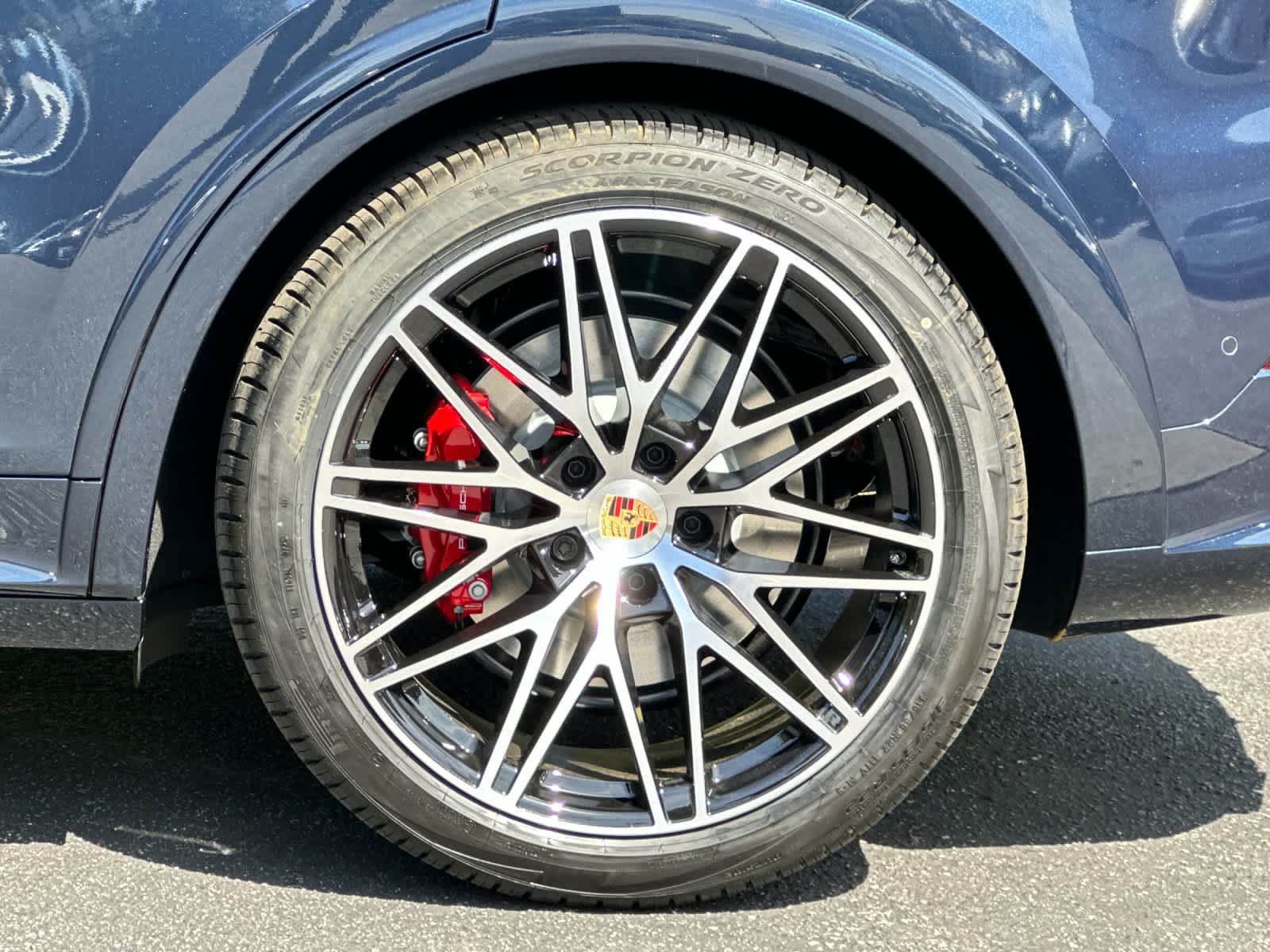 Thumbnail: 2026 Porsche Cayenne - 32