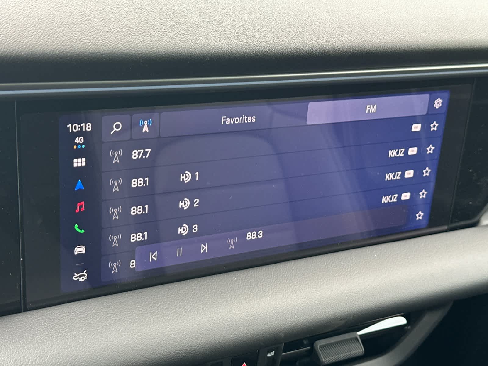 Thumbnail: 2026 Porsche Macan - 20