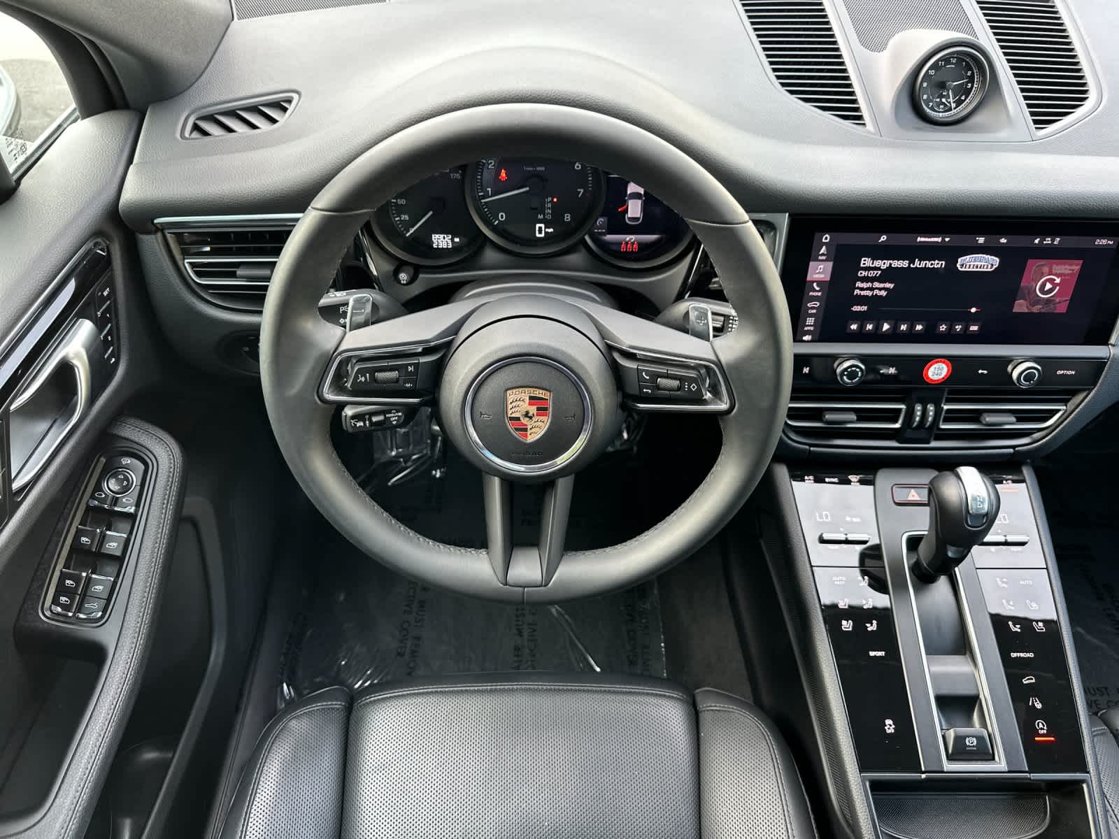 Thumbnail: 2025 Porsche Macan - 15