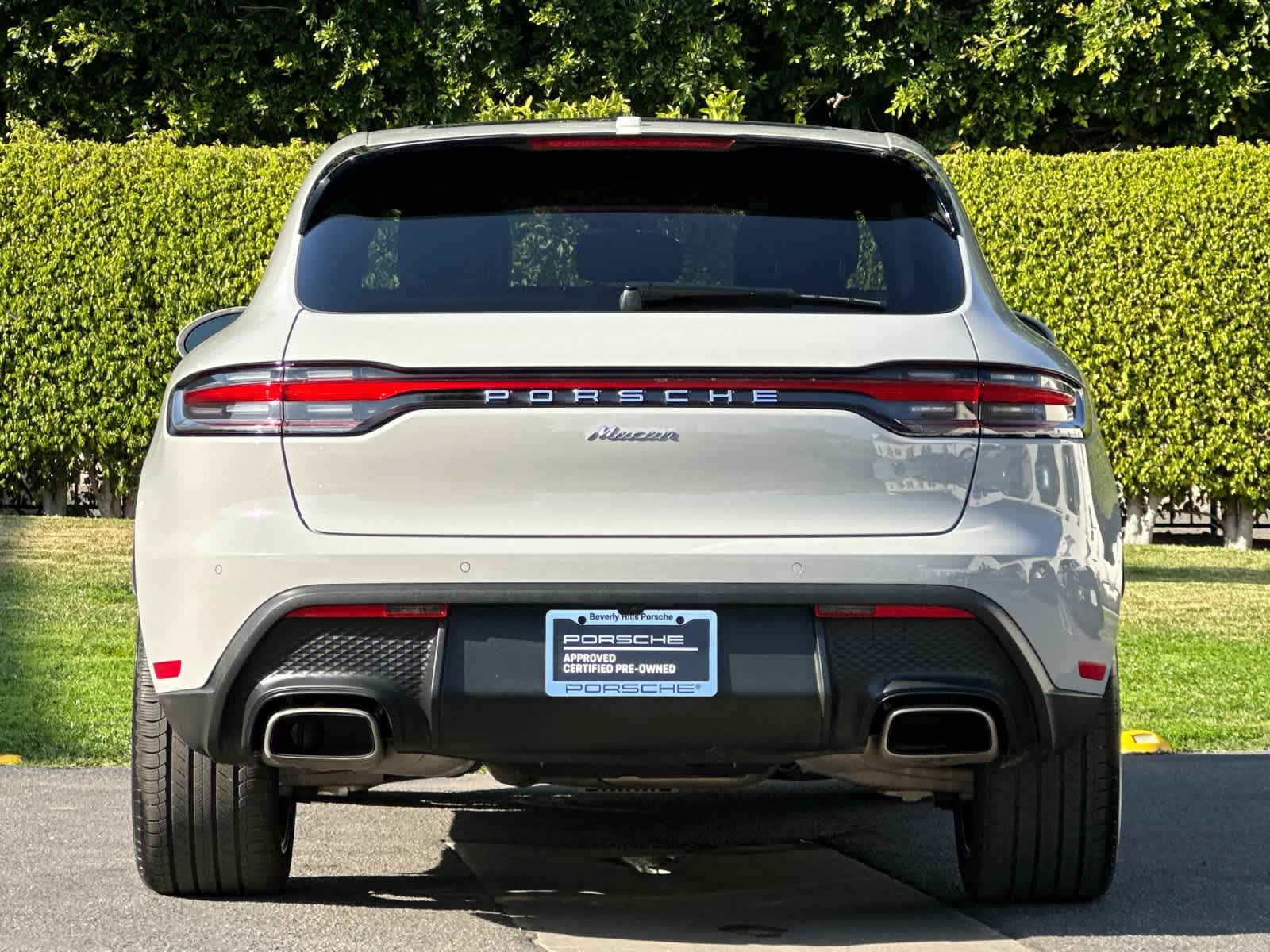 Thumbnail: 2025 Porsche Macan - 7