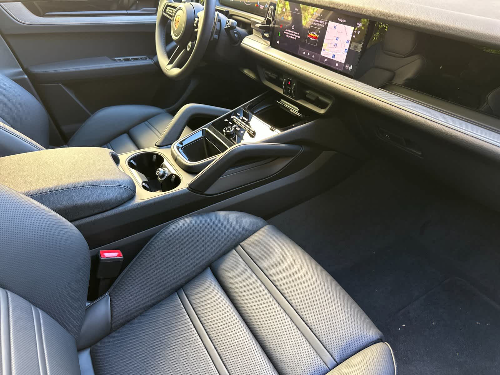 Thumbnail: 2026 Porsche Cayenne - 17