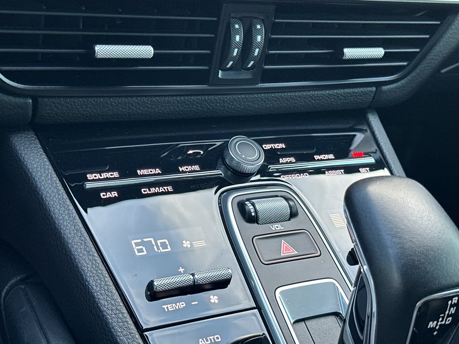 Thumbnail: 2022 Porsche Cayenne - 24