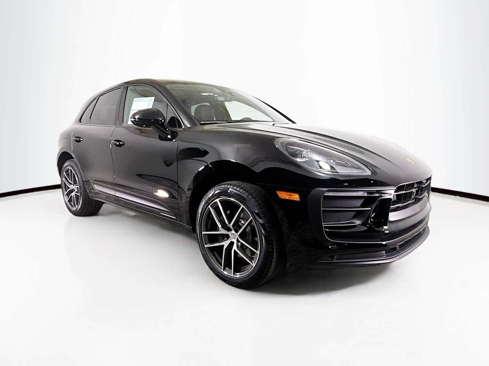 Thumbnail: 2025 Porsche Macan - 7