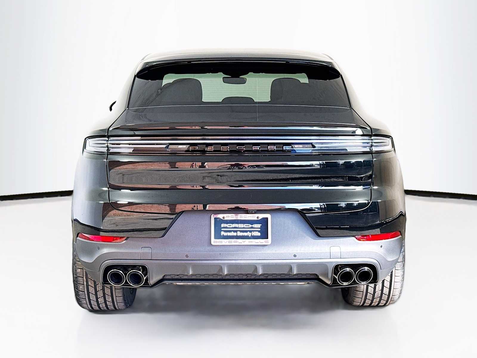 Thumbnail: 2026 Porsche Cayenne - 10