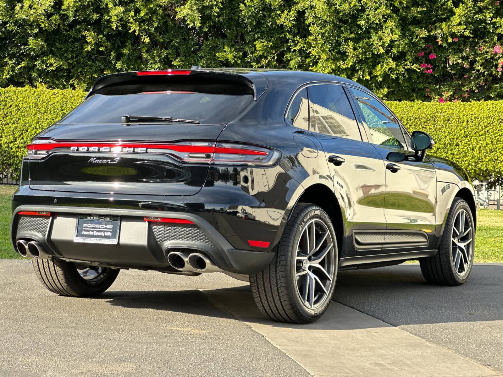 Thumbnail: 2026 Porsche Macan - 8