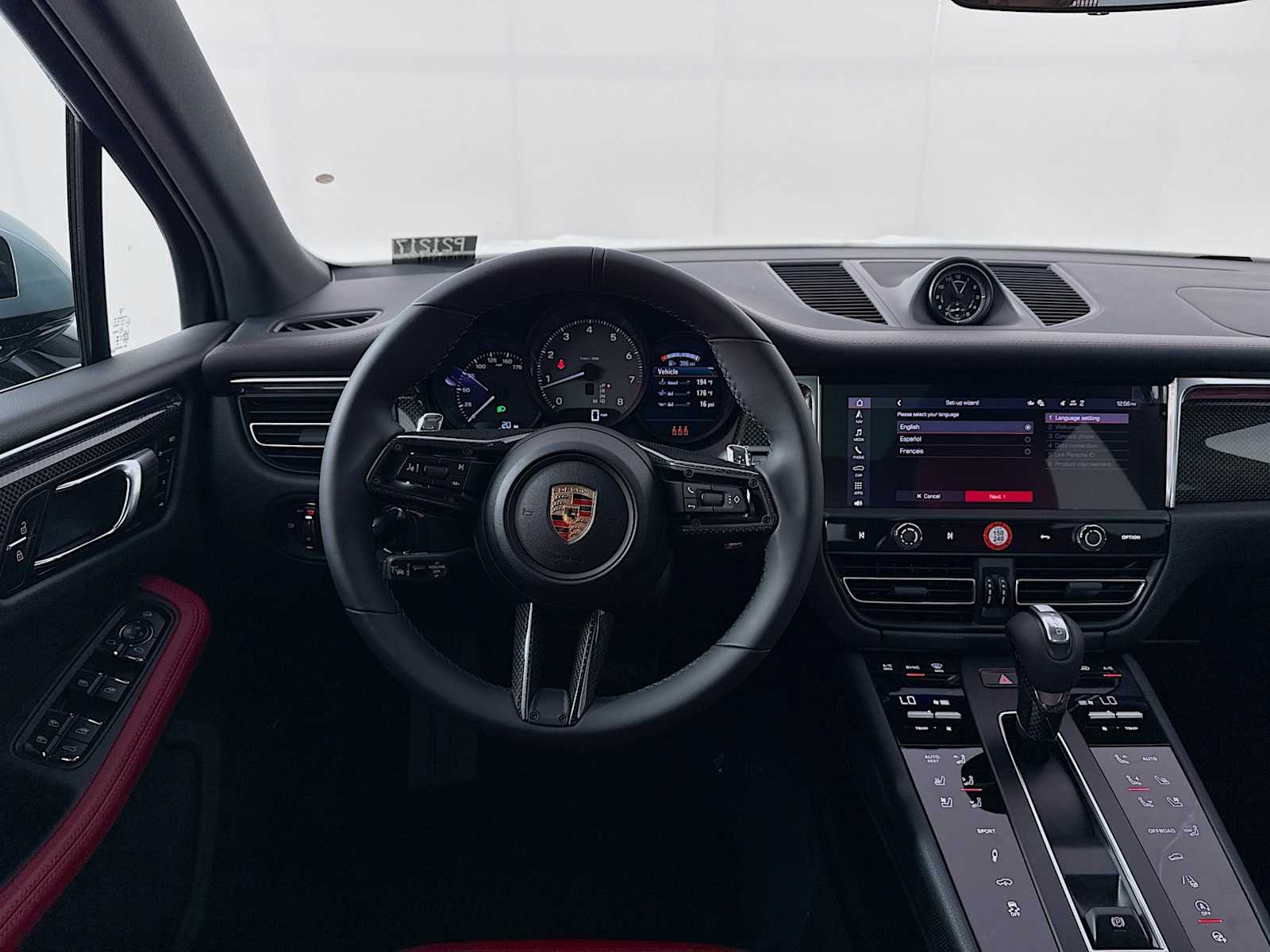 Thumbnail: 2025 Porsche Macan - 18