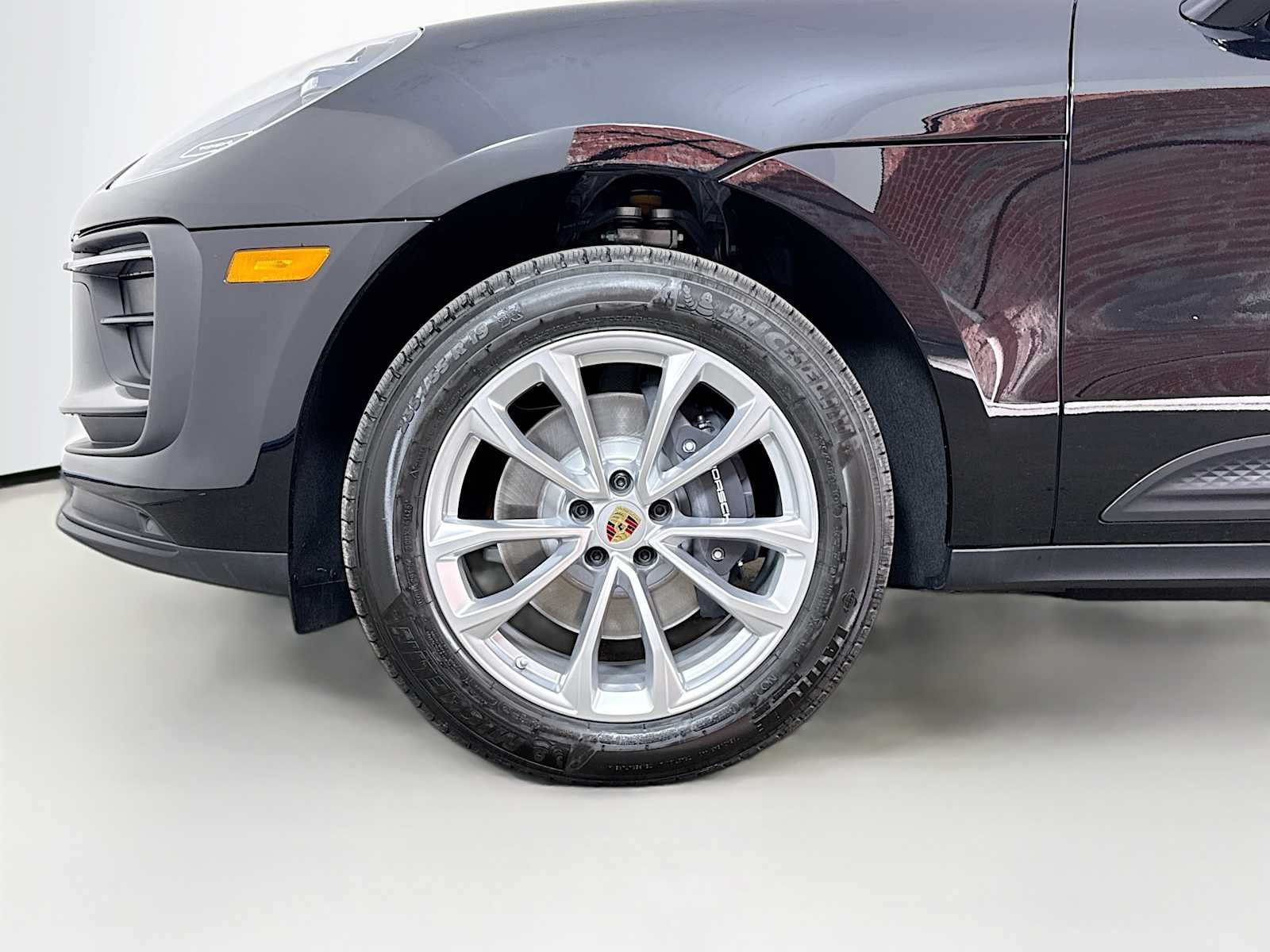 Thumbnail: 2026 Porsche Macan - 24