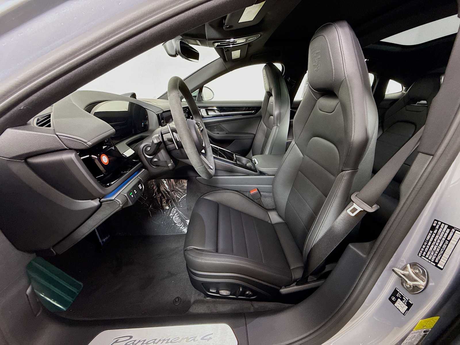 Thumbnail: 2026 Porsche Panamera - 5