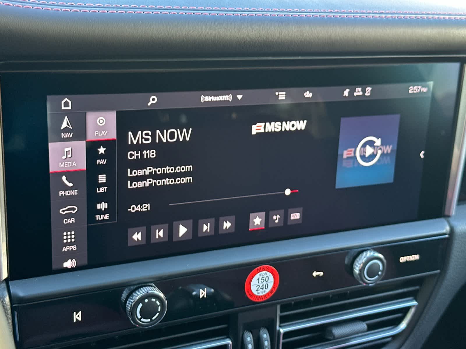 Thumbnail: 2025 Porsche Macan - 21