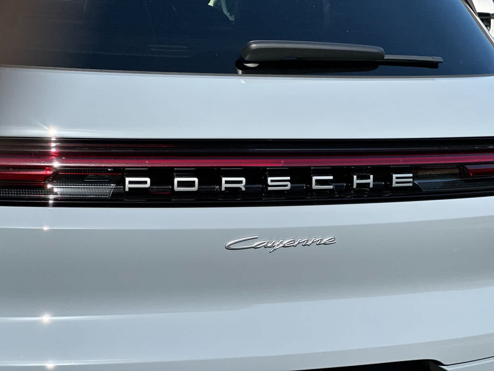 Thumbnail: 2026 Porsche Cayenne - 33