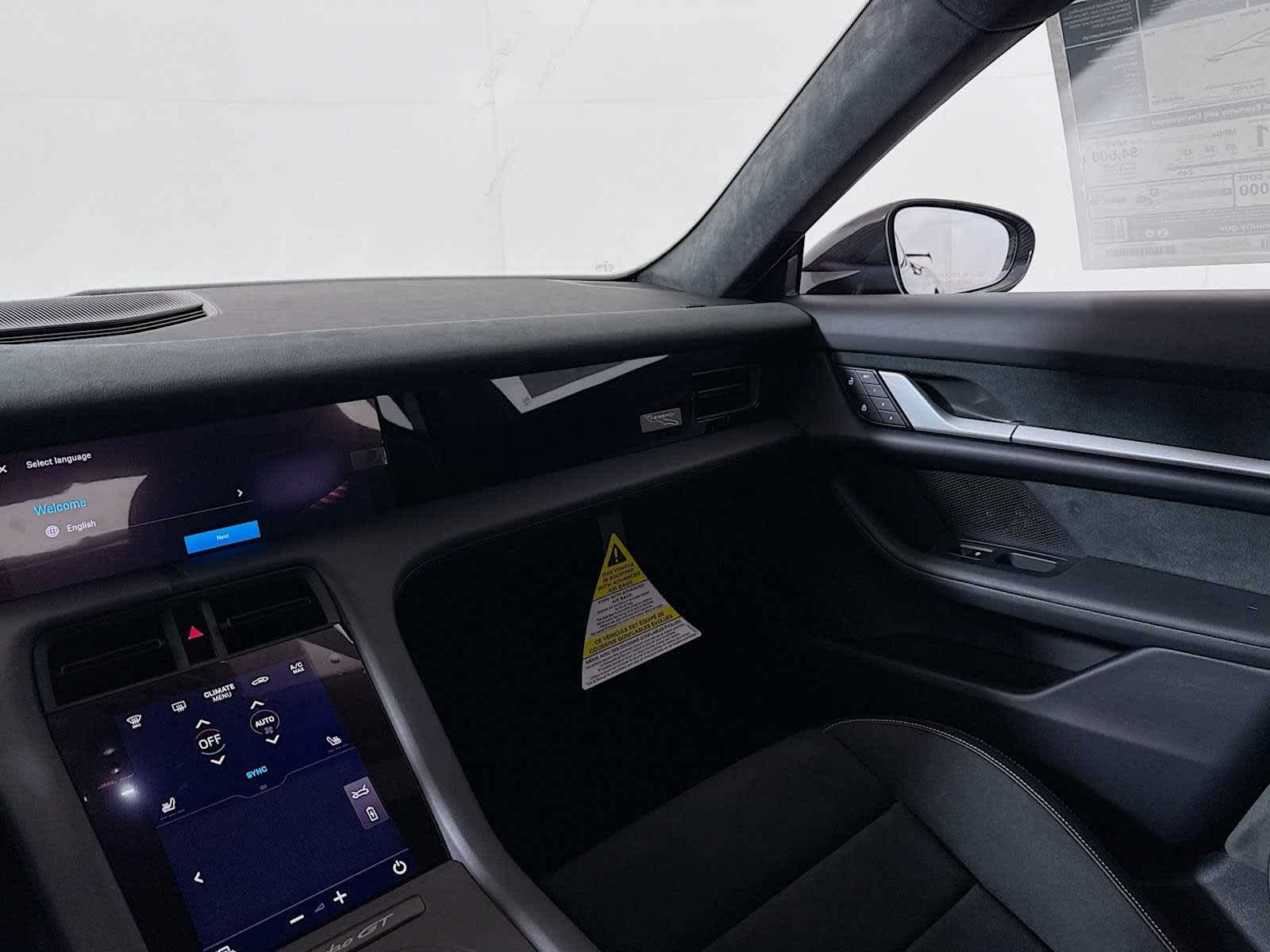 Thumbnail: 2025 Porsche Taycan - 19