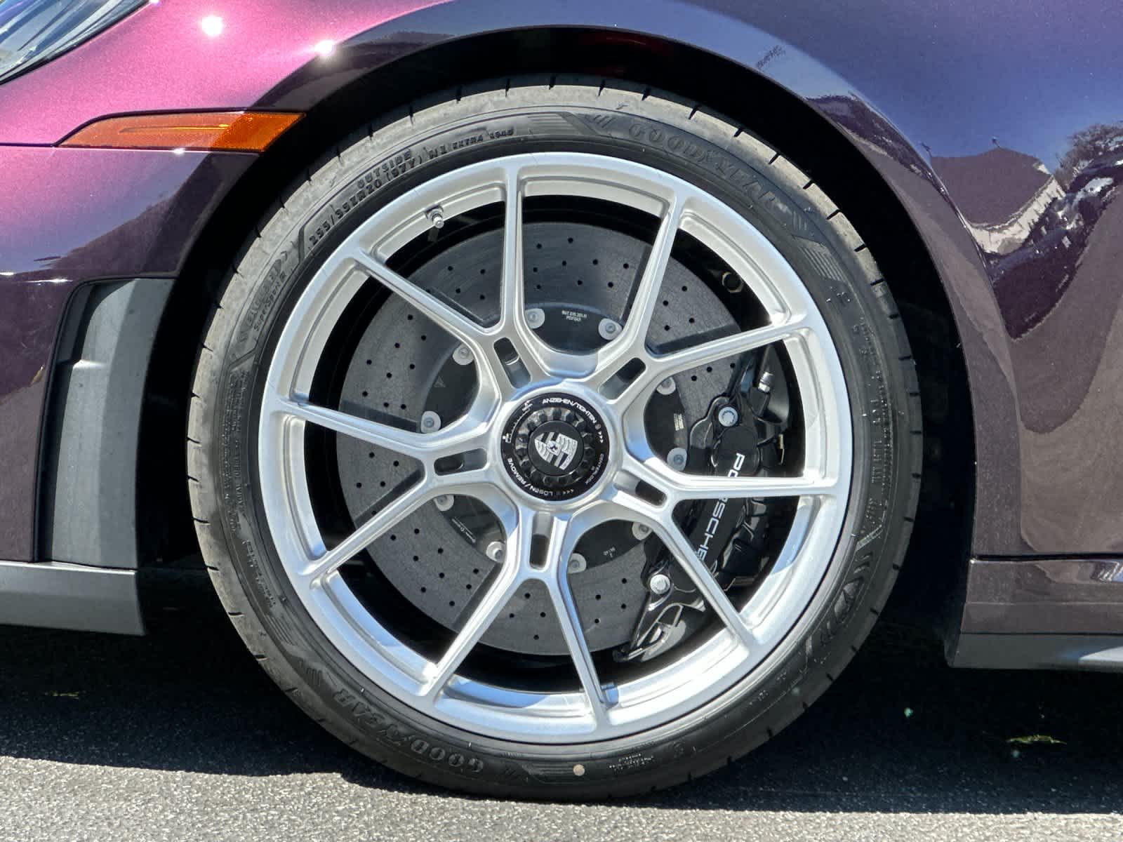 Thumbnail: 2026 Porsche 911 - 26