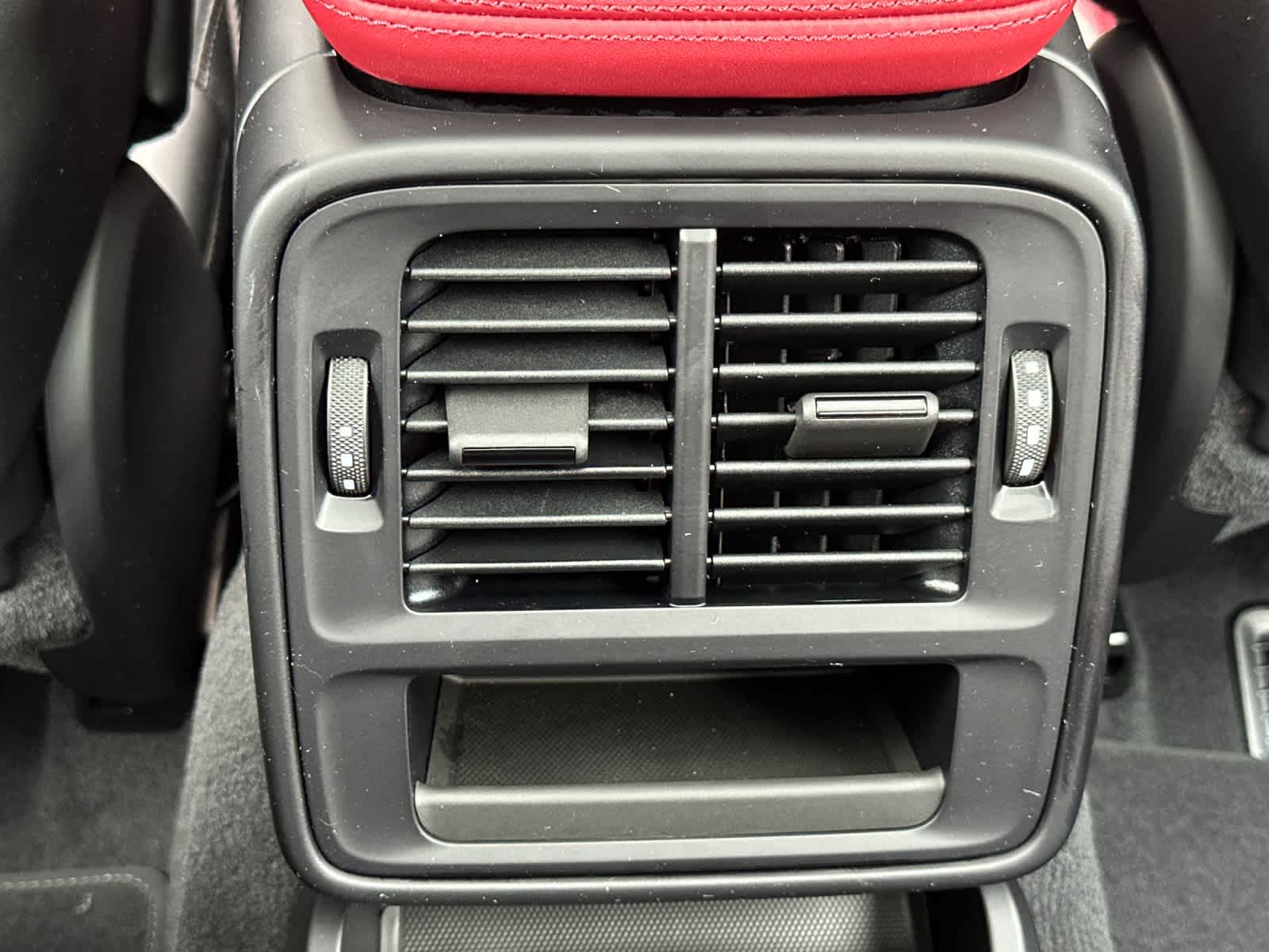 Thumbnail: 2025 Porsche Taycan - 14