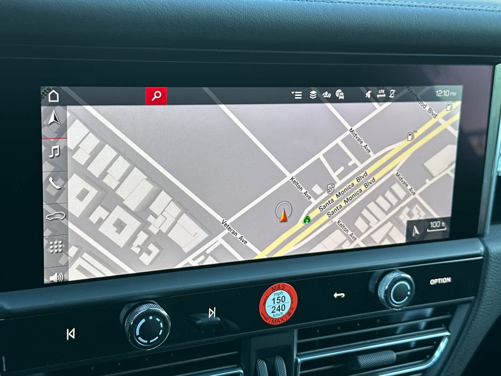 Thumbnail: 2026 Porsche Macan - 21