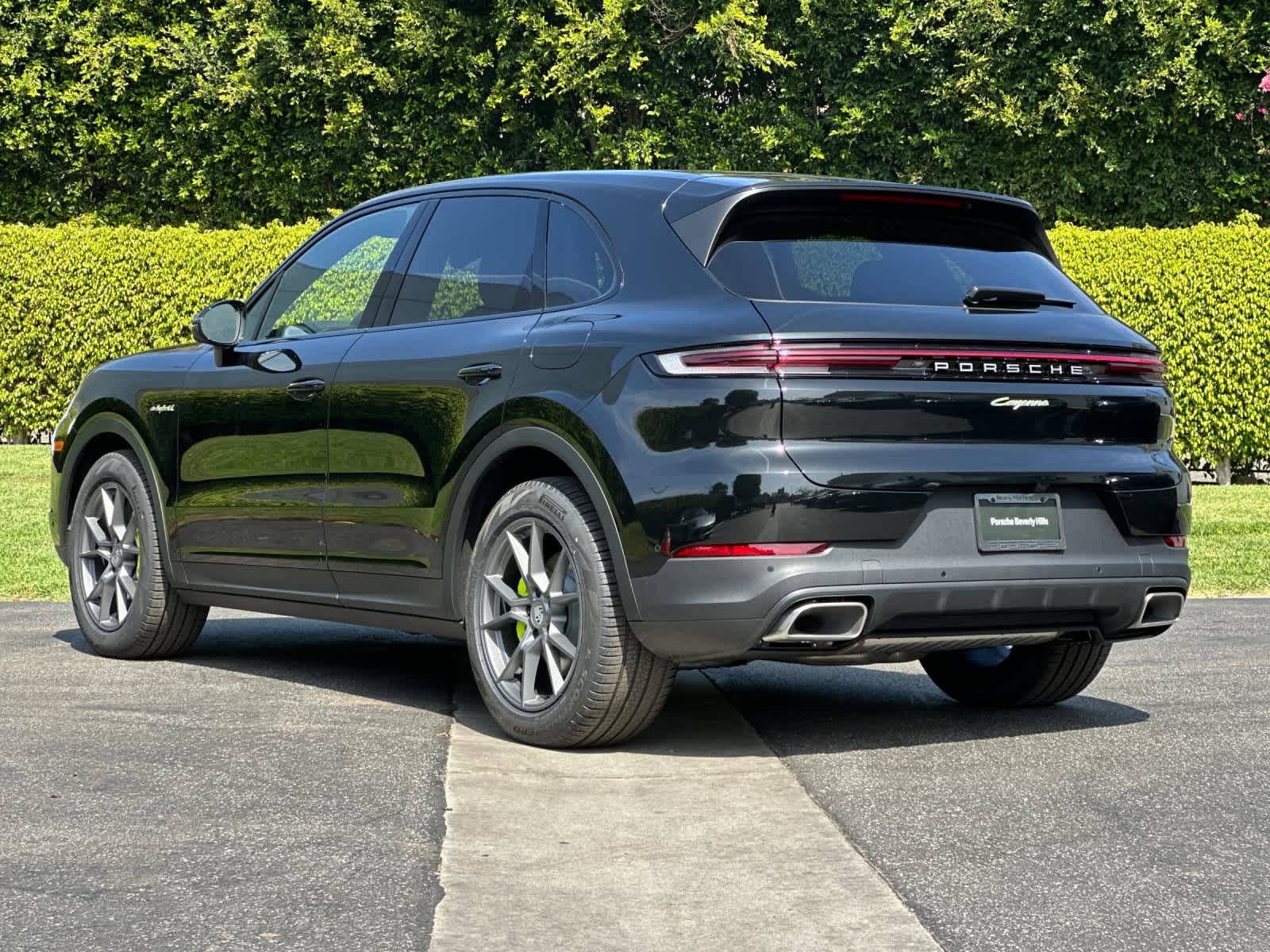 Thumbnail: 2026 Porsche Cayenne - 3