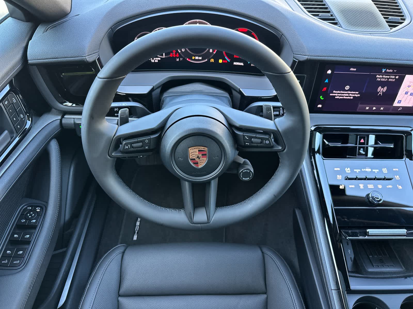 Thumbnail: 2026 Porsche Panamera - 15