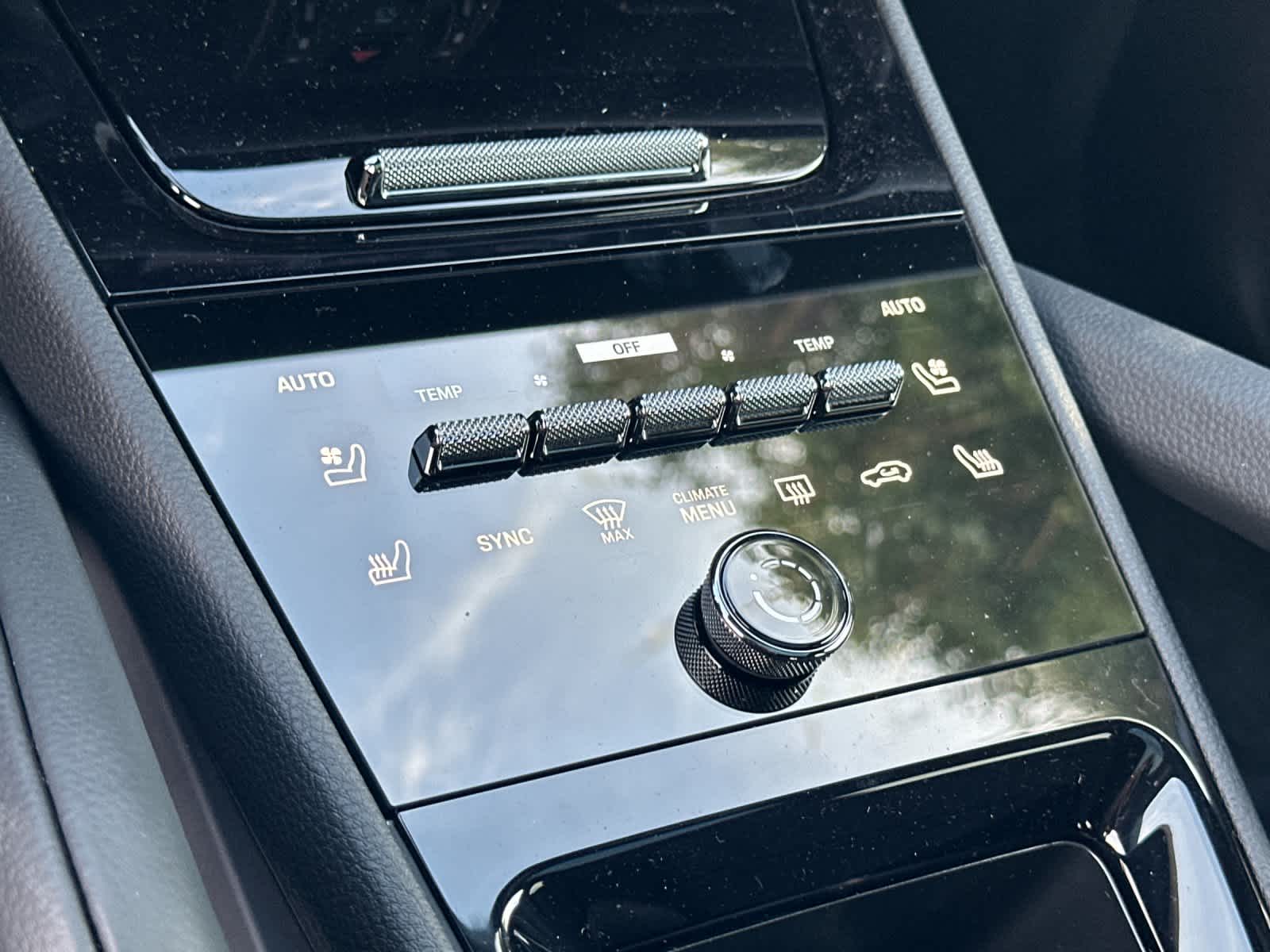 Thumbnail: 2026 Porsche Cayenne - 23