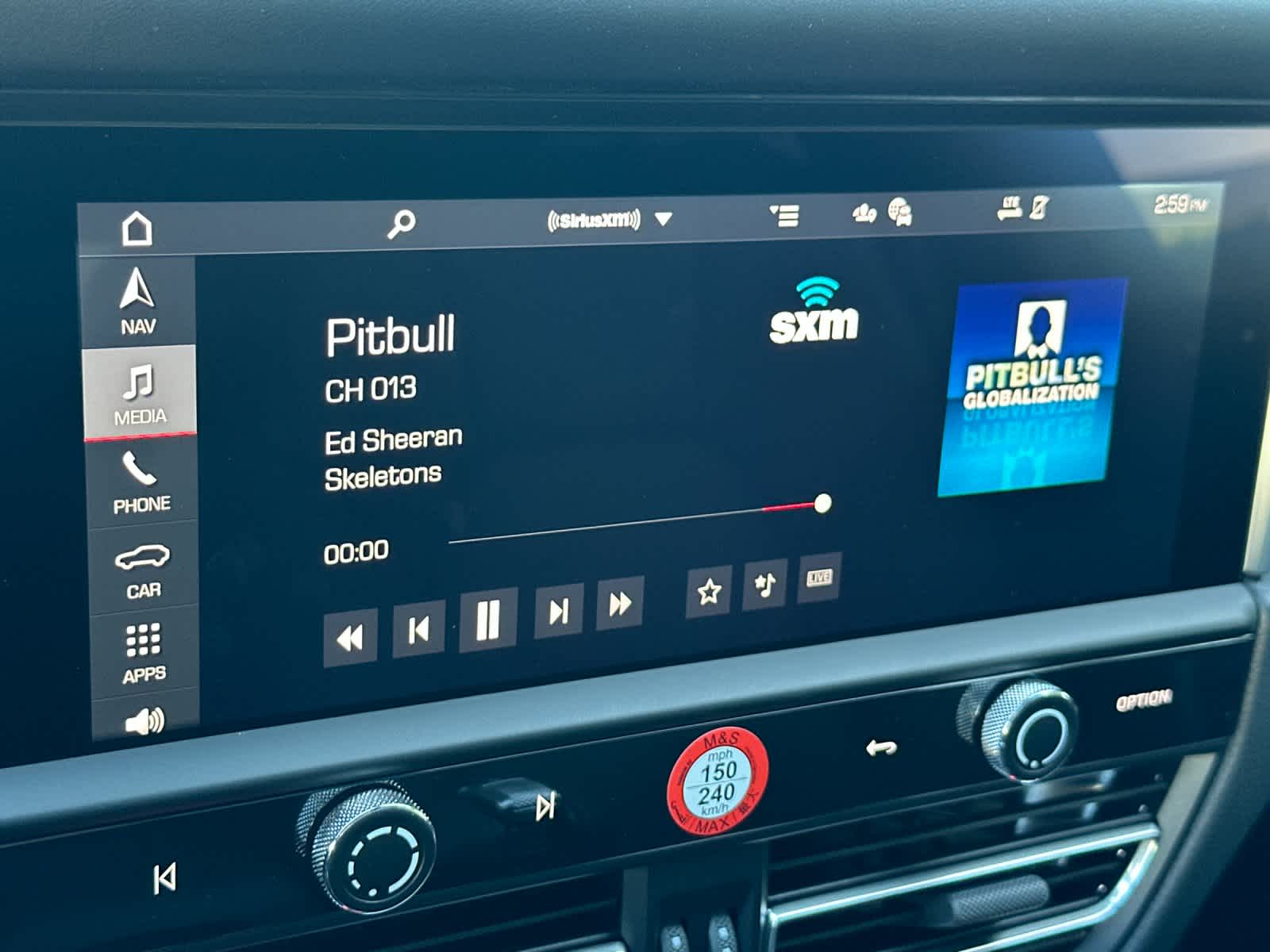 Thumbnail: 2026 Porsche Macan - 21