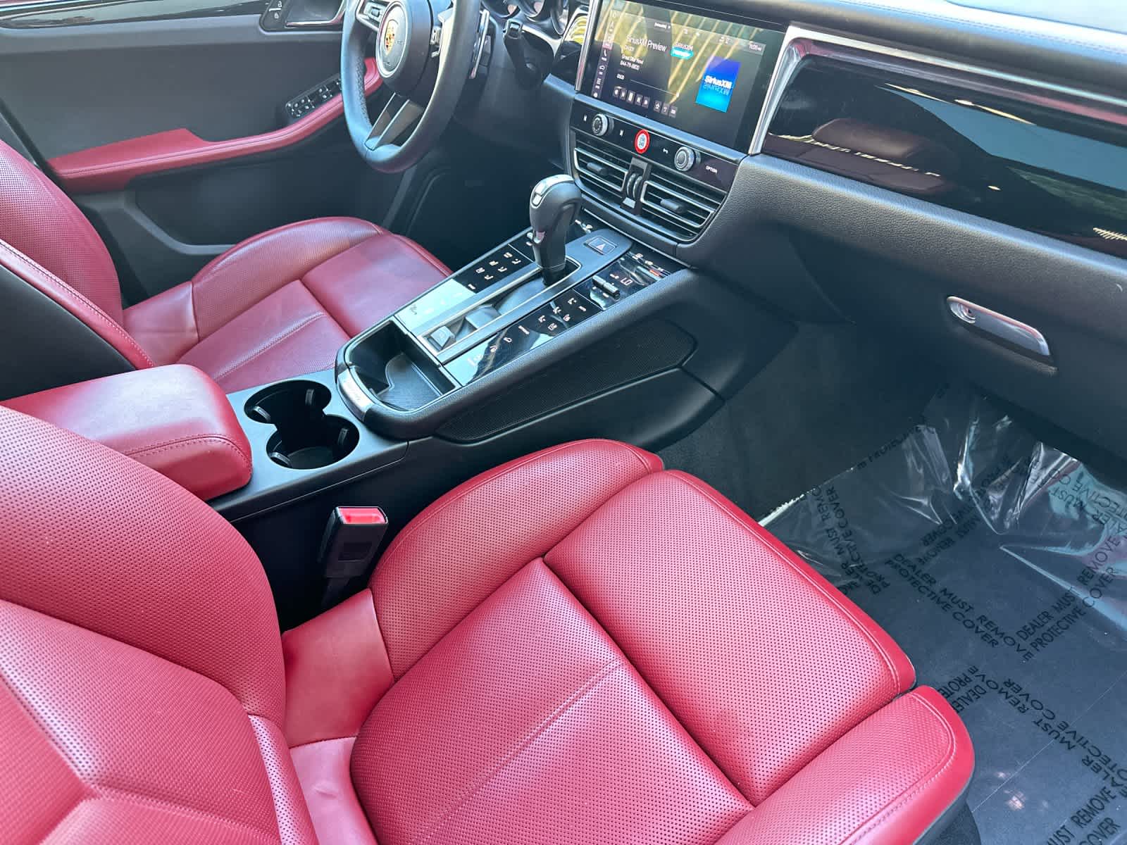 Thumbnail: 2025 Porsche Macan - 17