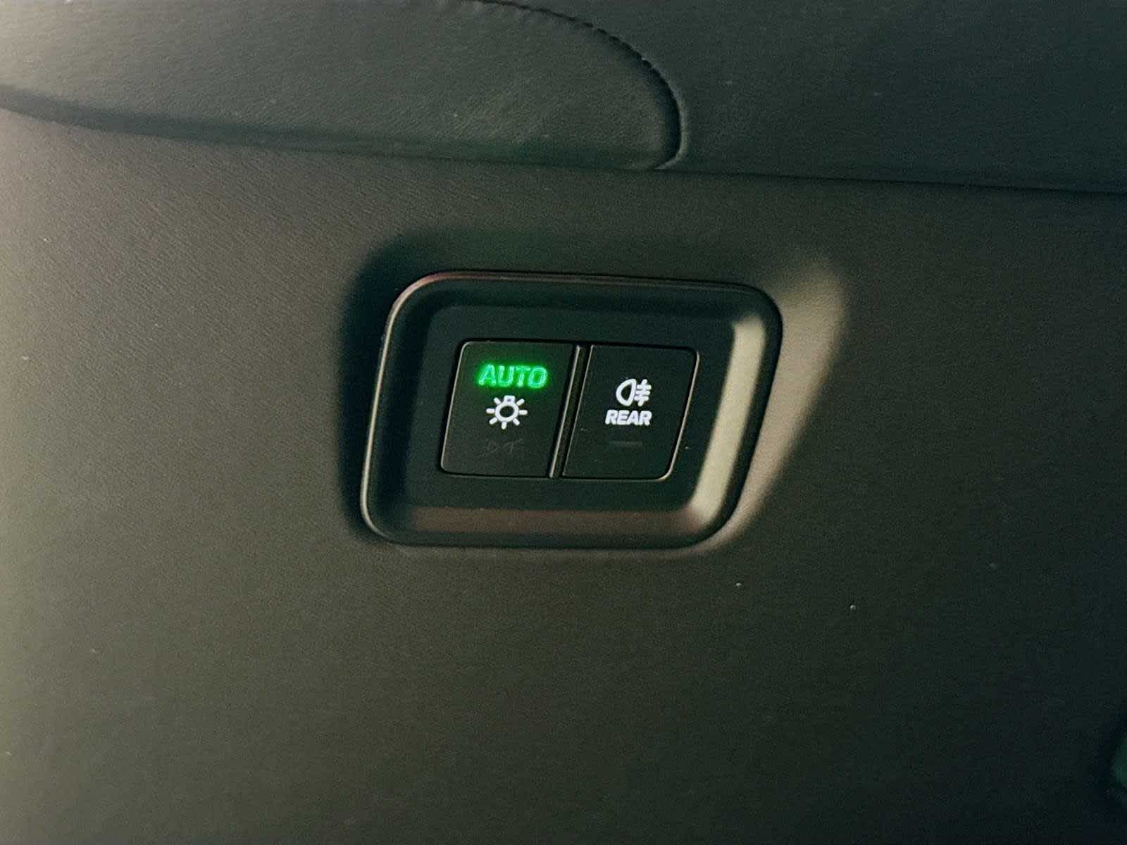 Thumbnail: 2025 Porsche Cayenne - 11