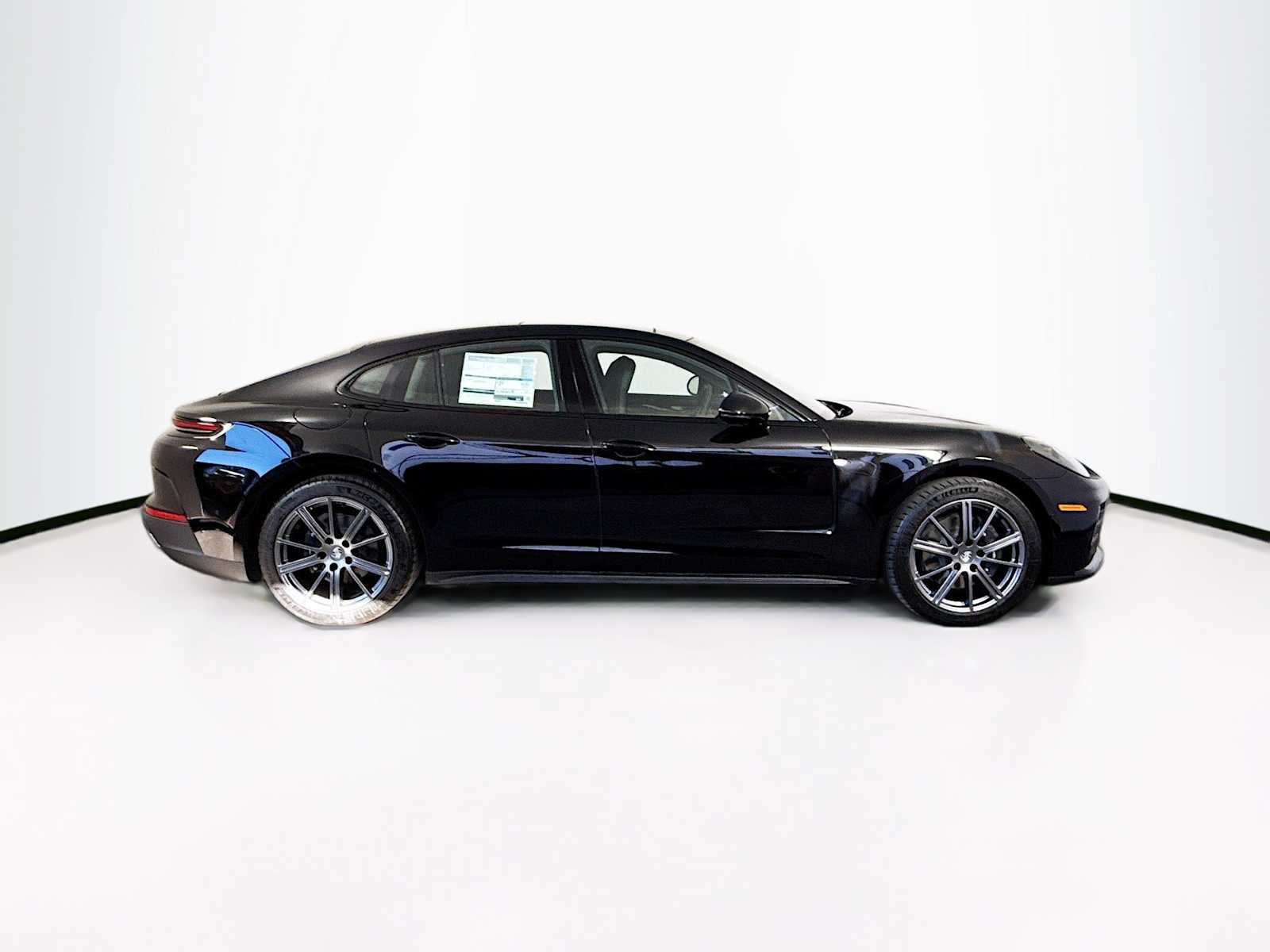 Thumbnail: 2026 Porsche Panamera - 8
