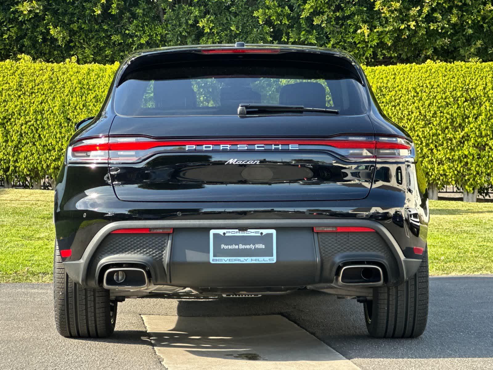 Thumbnail: 2026 Porsche Macan - 7