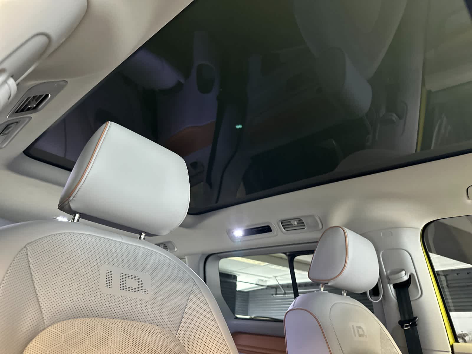 Thumbnail: 2025 Volkswagen ID.Buzz - 18