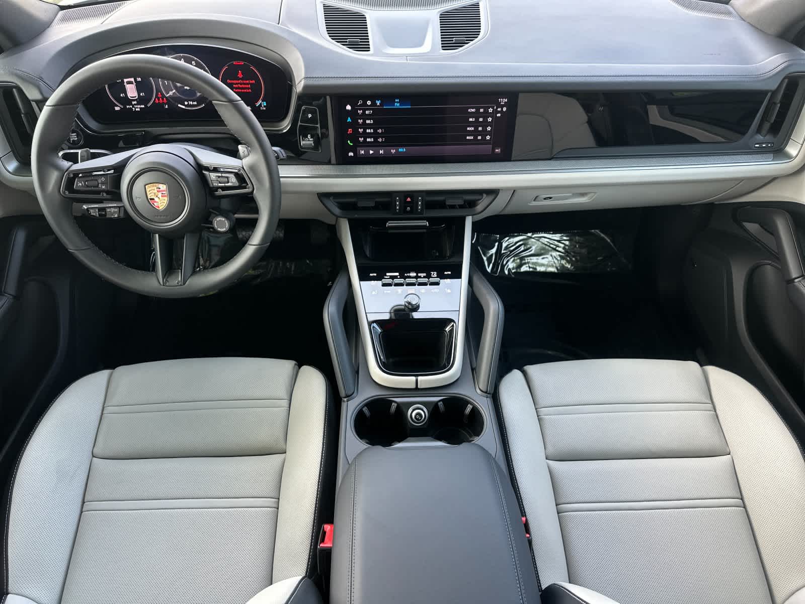 Thumbnail: 2026 Porsche Cayenne - 6