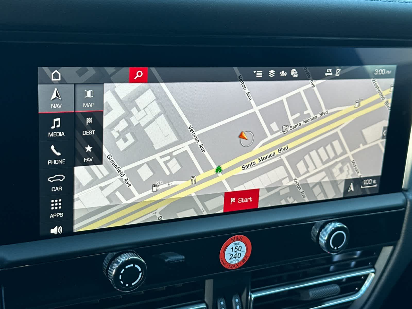 Thumbnail: 2026 Porsche Macan - 22