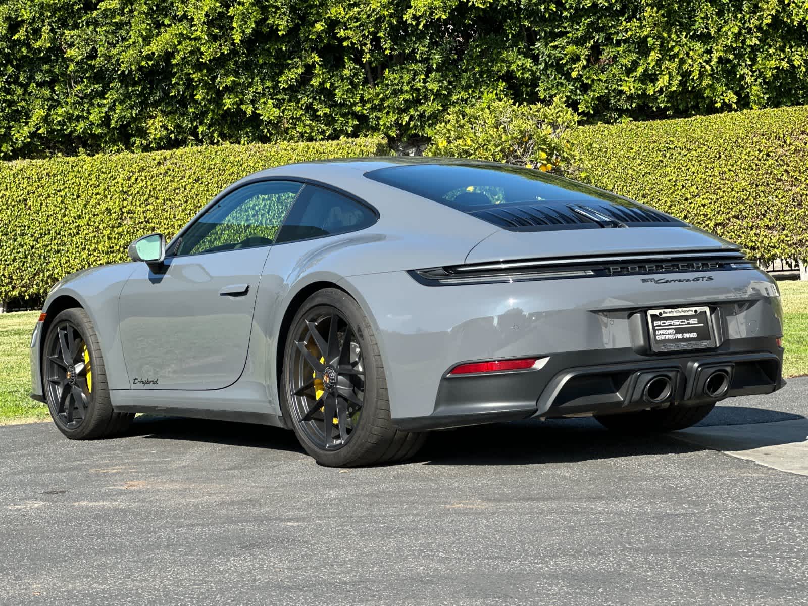 Thumbnail: 2025 Porsche 911 - 3