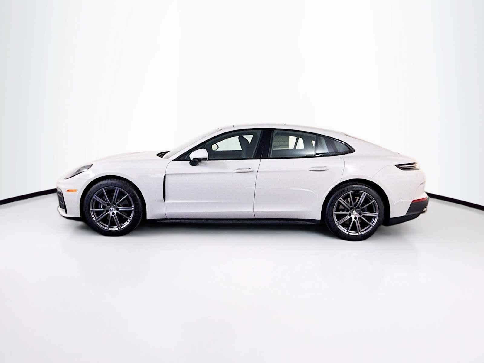 Thumbnail: 2026 Porsche Panamera - 2