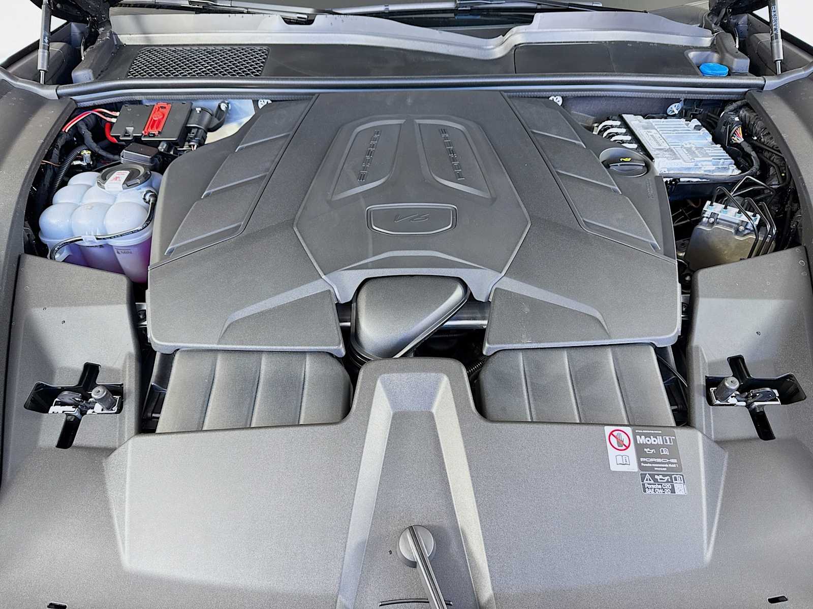 Thumbnail: 2025 Porsche Cayenne - 23