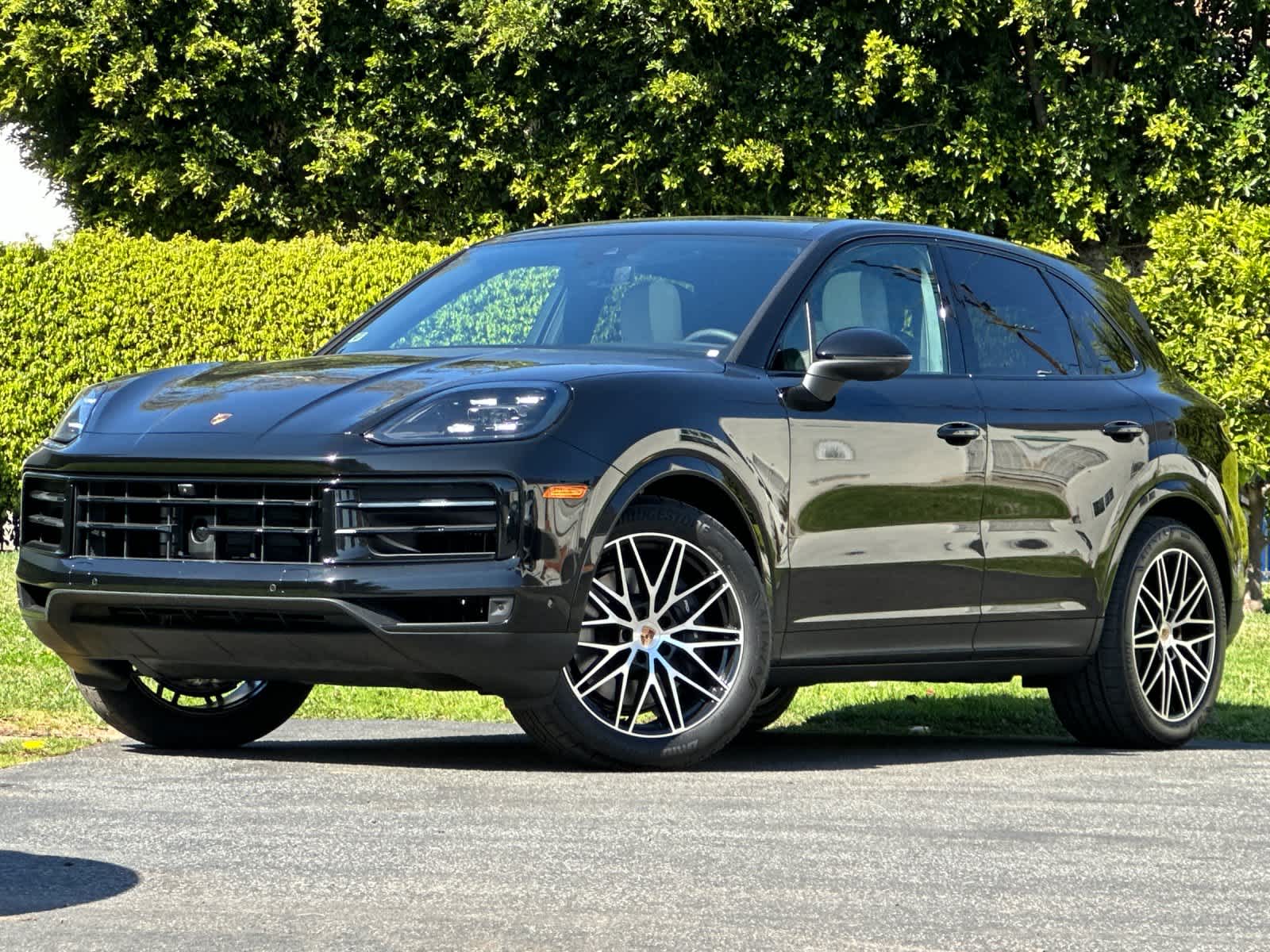 Thumbnail: 2026 Porsche Cayenne - 1