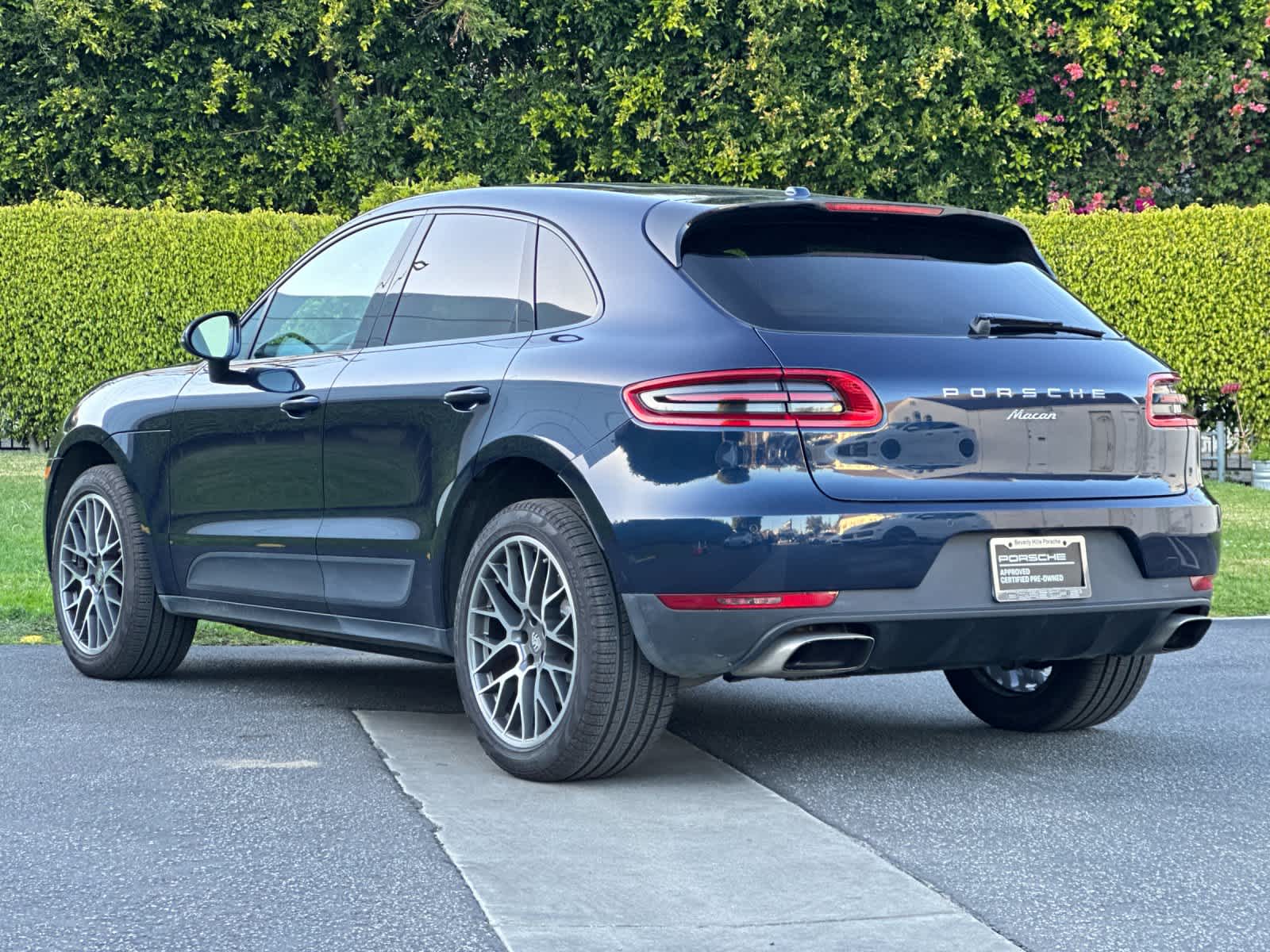 Thumbnail: 2018 Porsche Macan - 3
