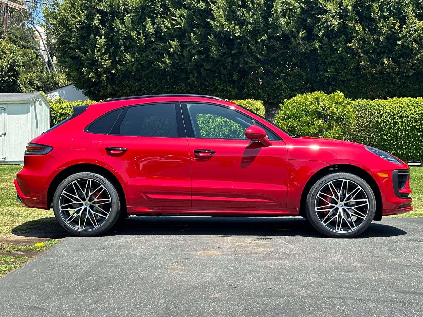 Thumbnail: 2026 Porsche Macan - 9