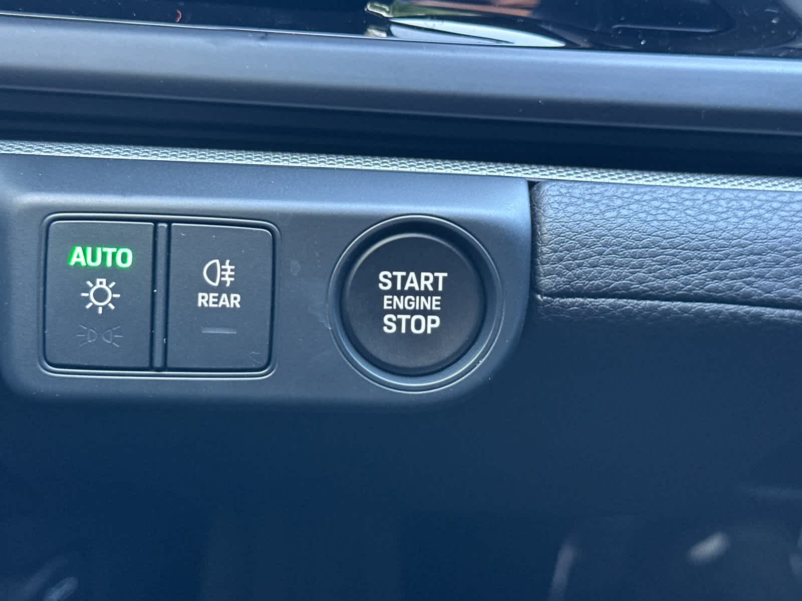 Thumbnail: 2026 Porsche Panamera - 25