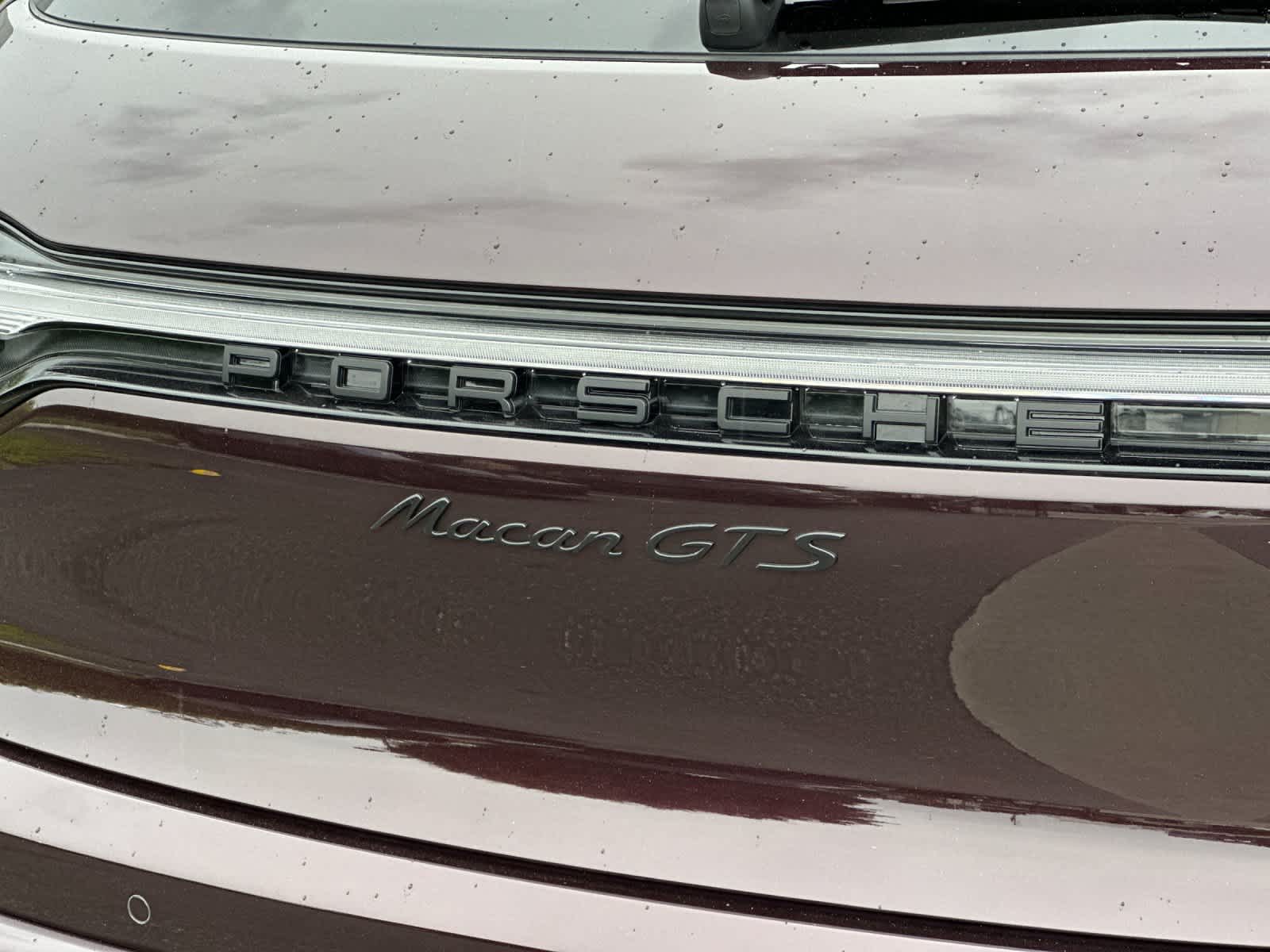 Thumbnail: 2025 Porsche Macan - 30