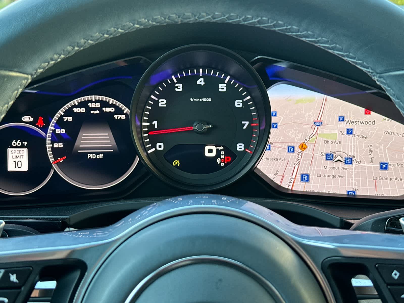 Thumbnail: 2023 Porsche Cayenne - 29