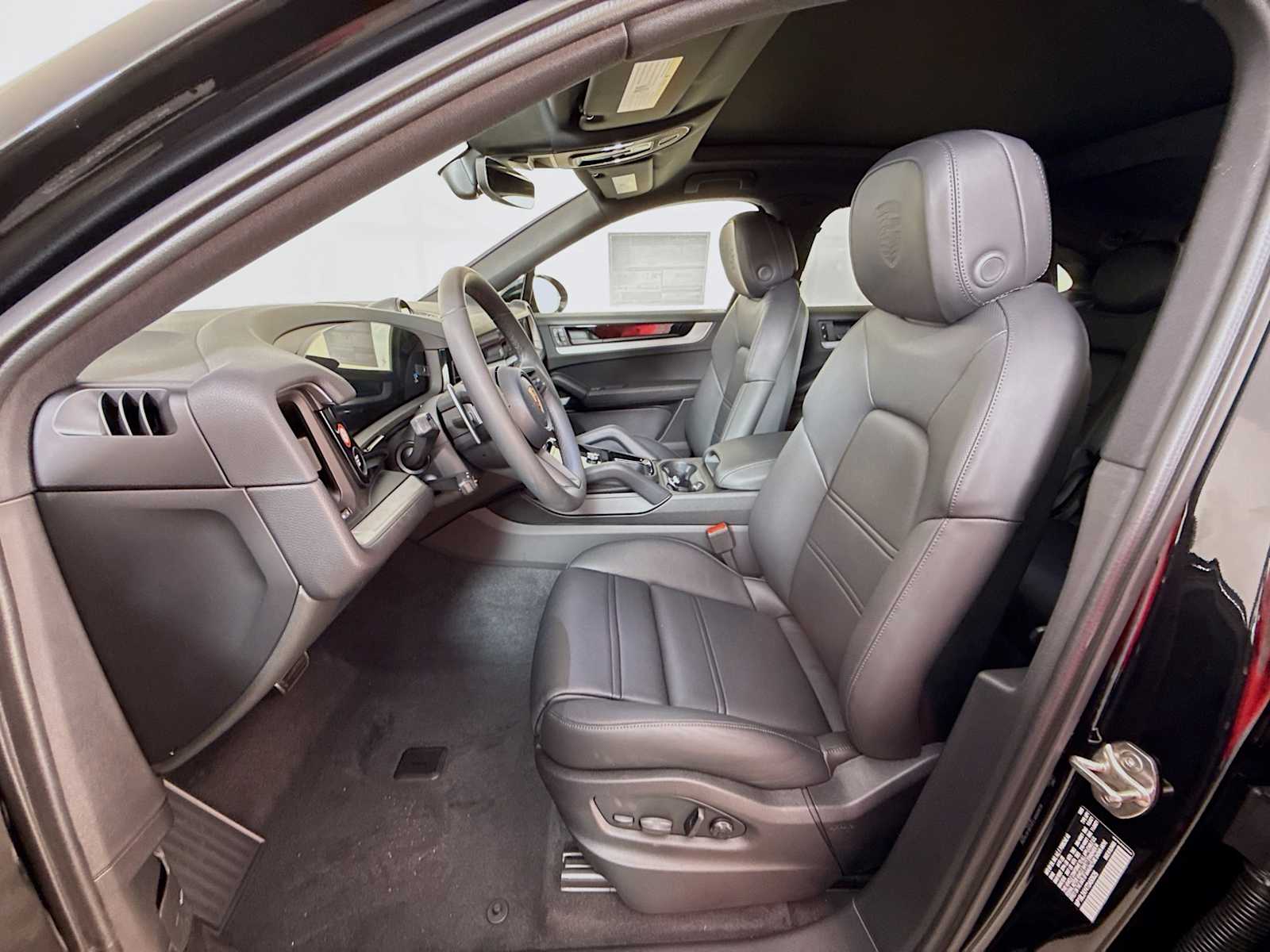 Thumbnail: 2026 Porsche Cayenne - 5